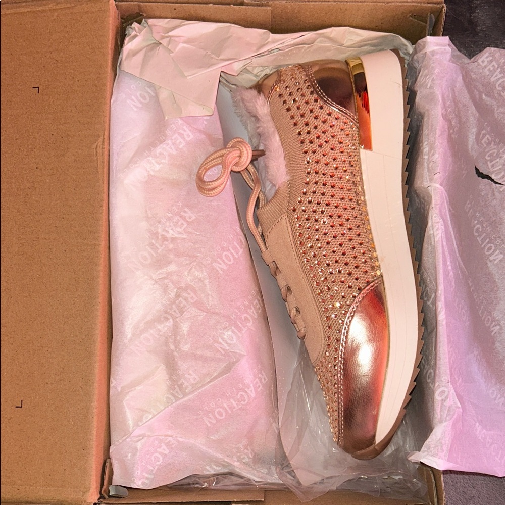 Kenneth Cole Reaction Women's Pink and Gold Sneakers - Beautiful - Picture 5 of 6